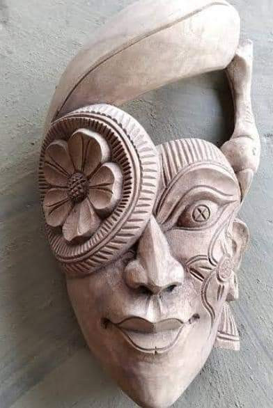 WOODEN MASK